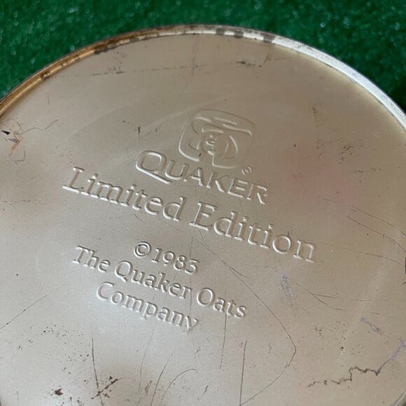 Pure Quaker Oats Limited Edition 1983 Vintage Tin Can Storage w/ Cookie Recipe - Picture 9 of 12